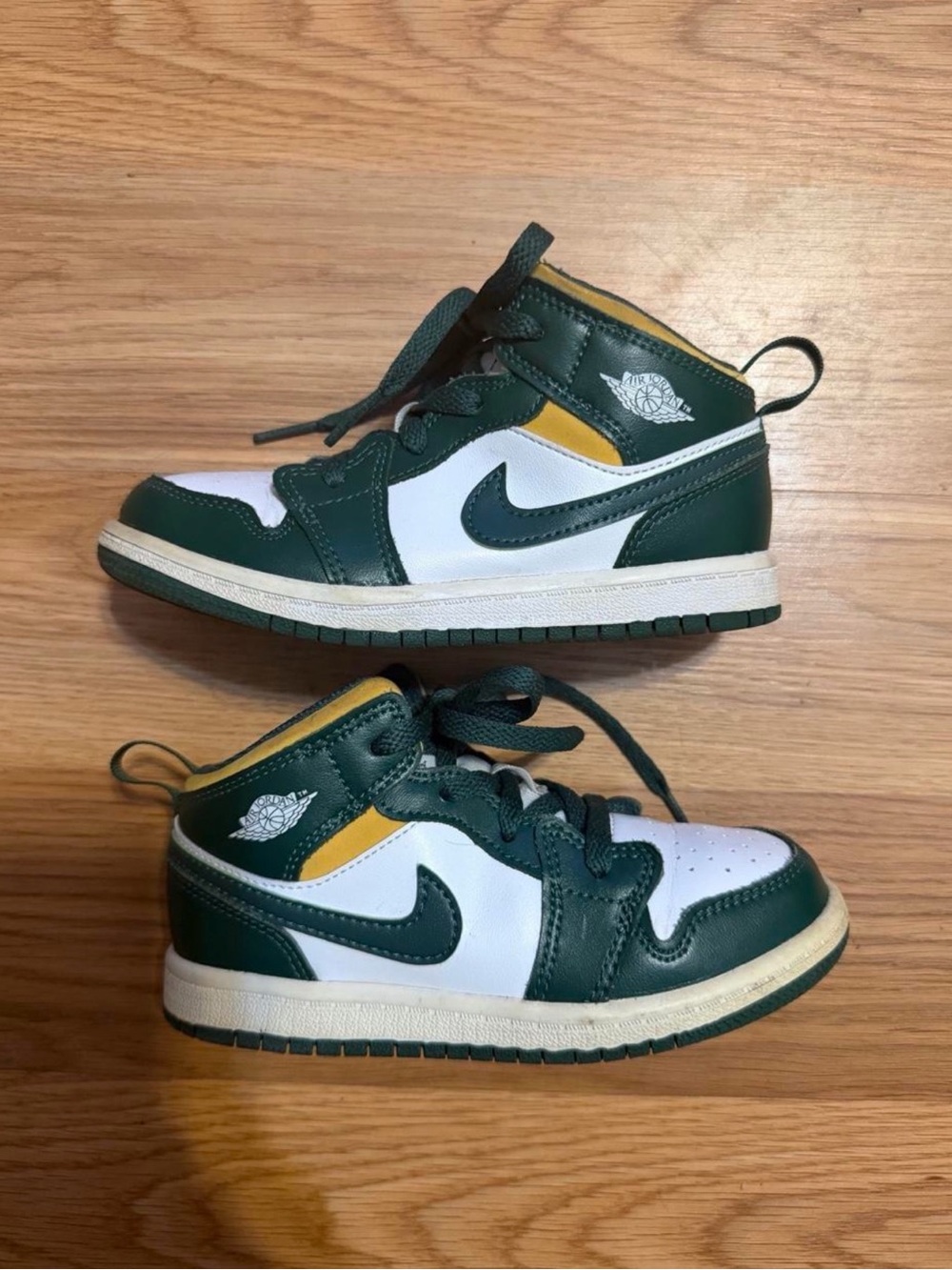 Air Jordan 1 Mid “Sonics” Toddler Sneakers size 11C